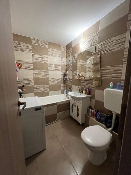 Stefan cel Mare, Lizeanu, Obor, 8 minute metrou