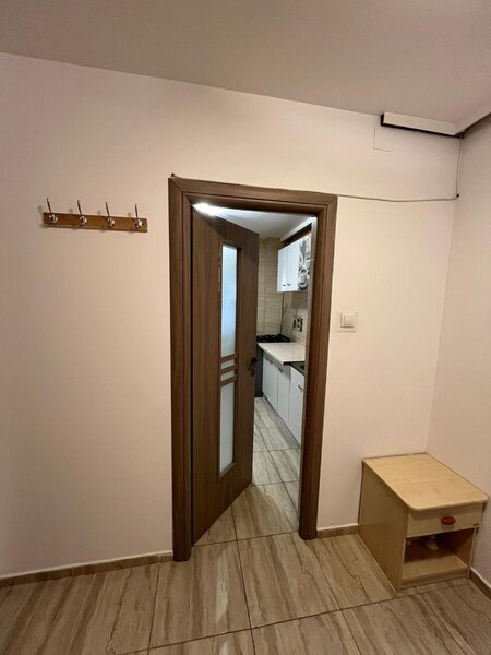 Stefan cel Mare, Lizeanu, Obor, 8 minute metrou