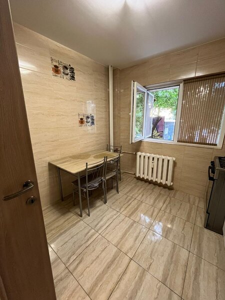 Stefan cel Mare, Lizeanu, Obor, 8 minute metrou